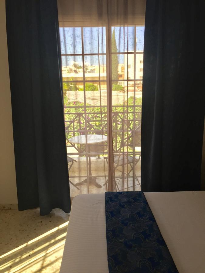 Vangelios Apartments Paphos Eksteriør billede